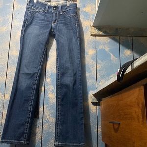 ARIAT mid-rise straight jeans. size 27R womens.